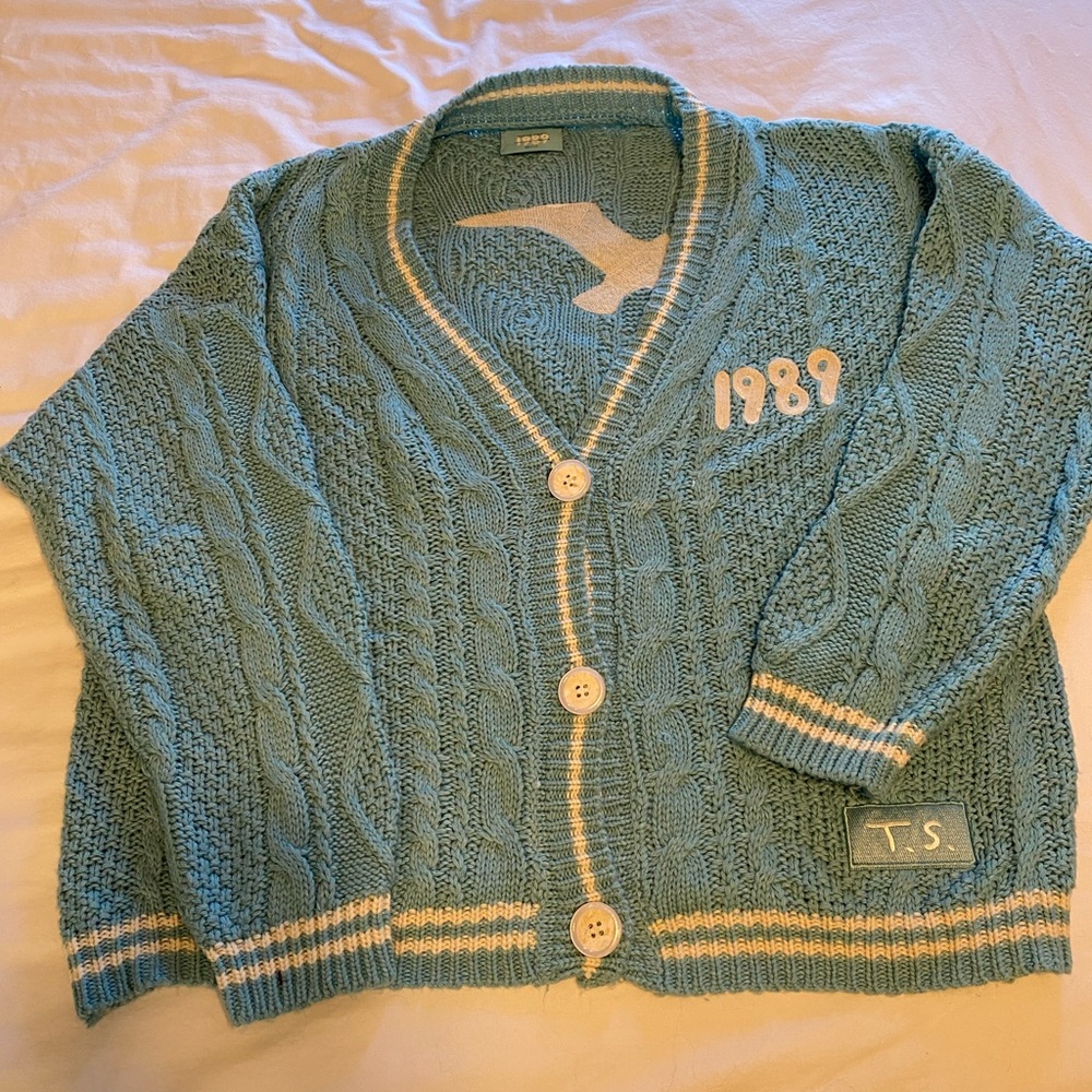 Taylor Swift 1989 TV Blue Cable Knit Cardigan MD/LG Seagulls Sold Out Official